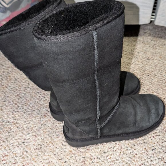 Ugg boots - Picture 1 of 5